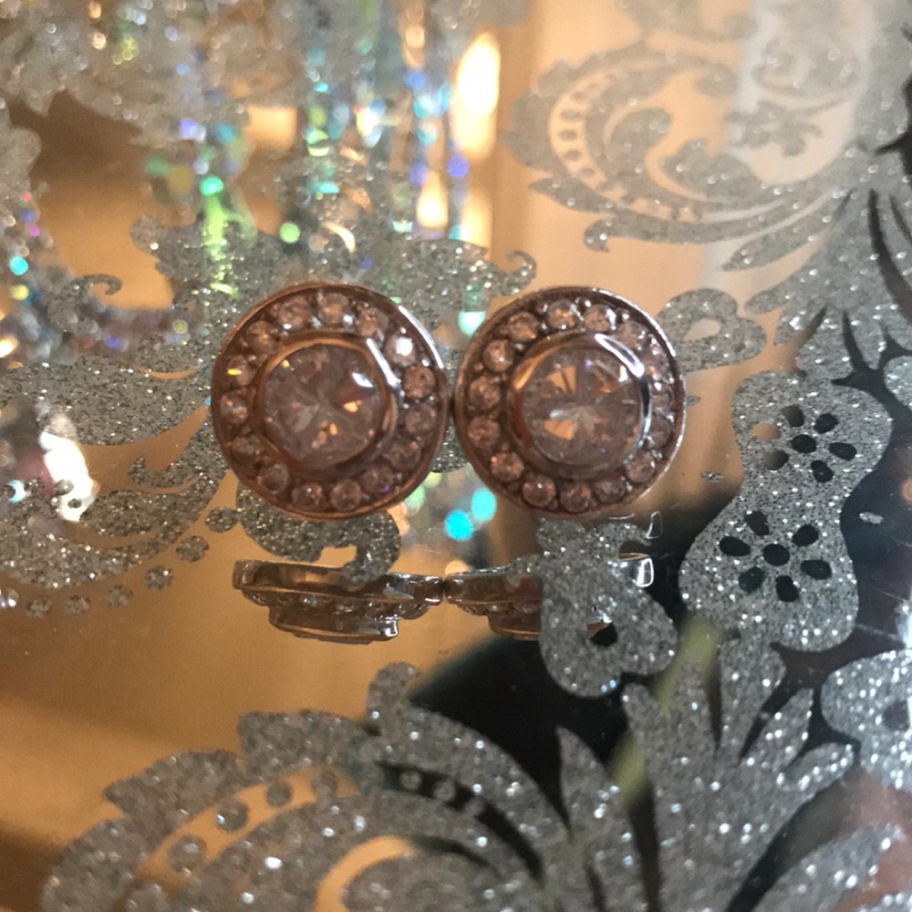 ✨Diamond earrings✨ Perfect for Dance!